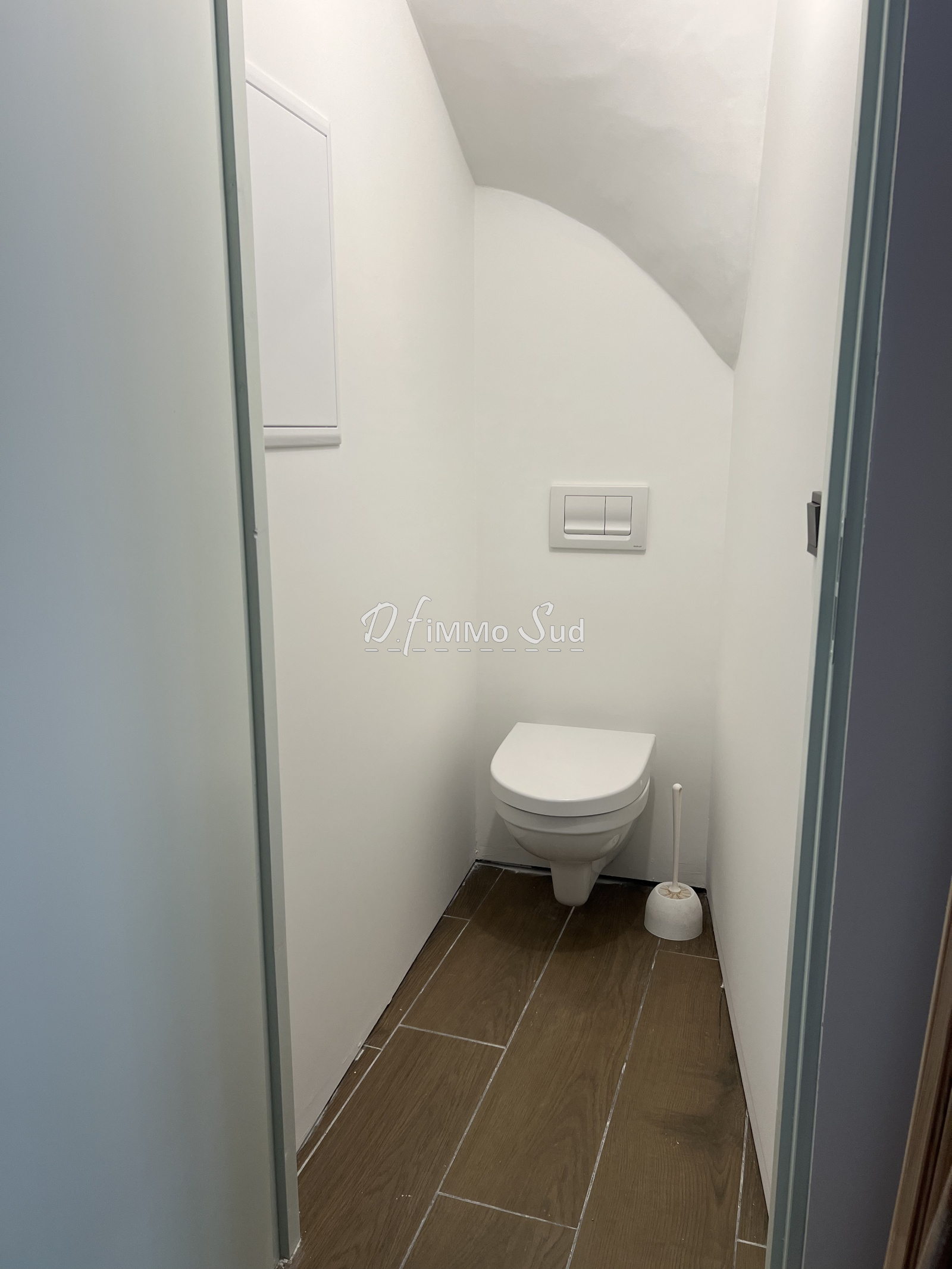Image_, Studio, Narbonne, ref :1757