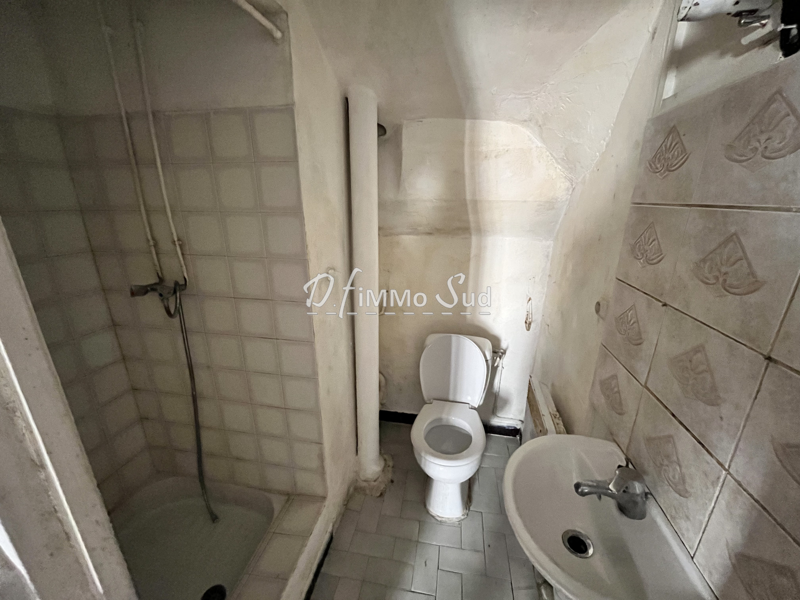 Image_, Studio, Narbonne, ref :1394