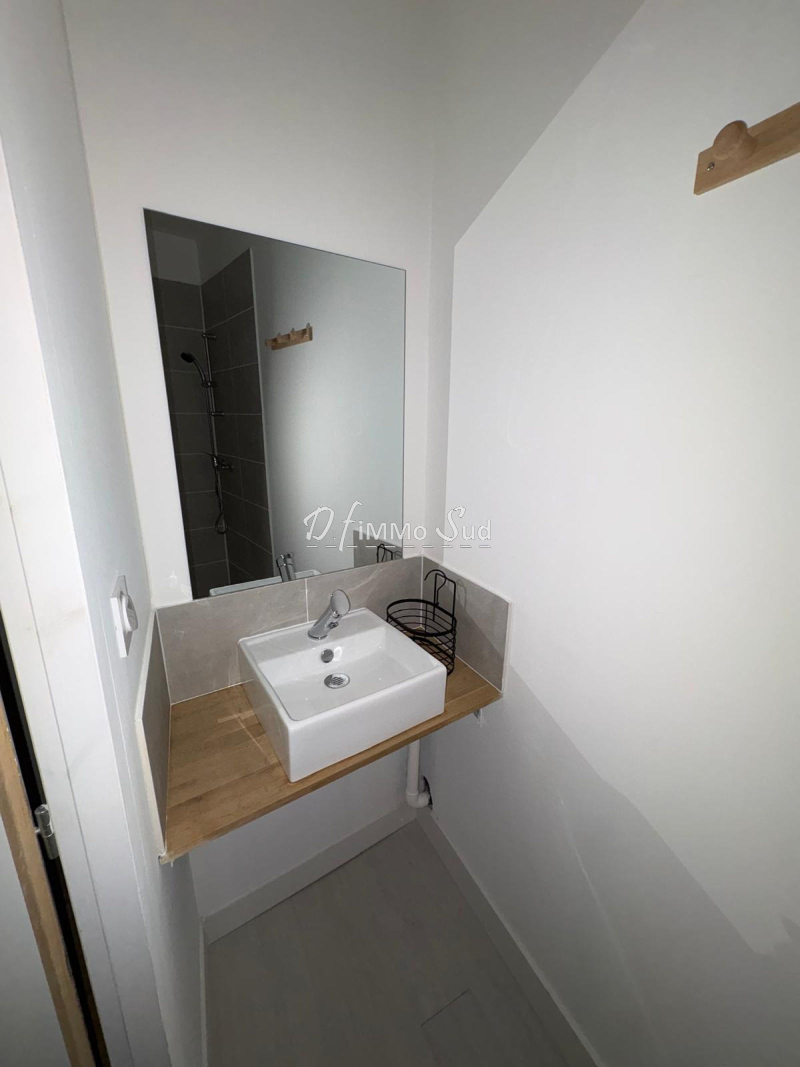 Image_, Studio, Narbonne, ref :1904